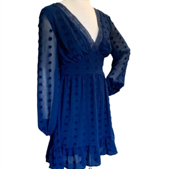 City Vibe Chiffon Swiss Dot Ruffle Hem Long Sleeve V-Neck Dress Sz 5 Blue #46B - Picture 2 of 8